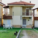 Apartament De N.a.p.e Hanioti