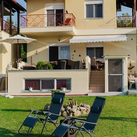 Apartment De N.a.p.e Hanioti